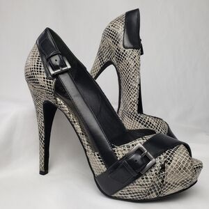 Guess Pumps by Marciano Snake print pump Kiran Pump